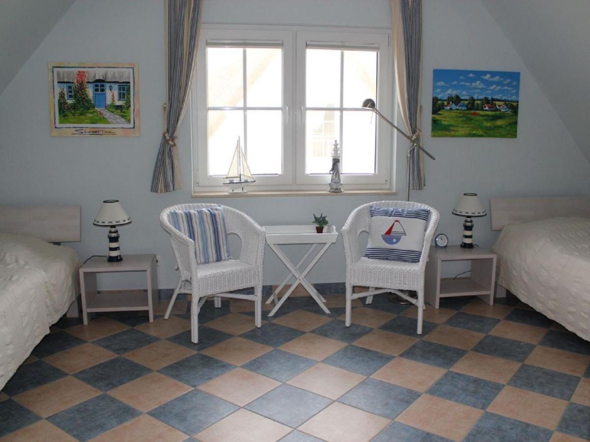 Villa Reetdachhaus Windsbraut Breege Esterno foto
